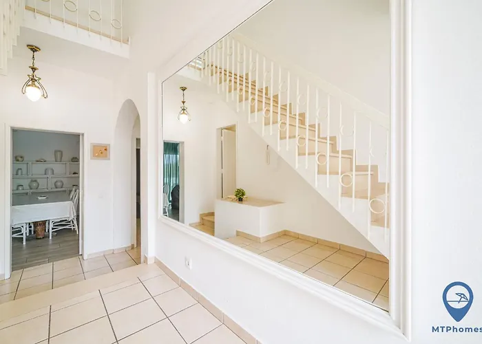 Villa San Remo By Mtphomes